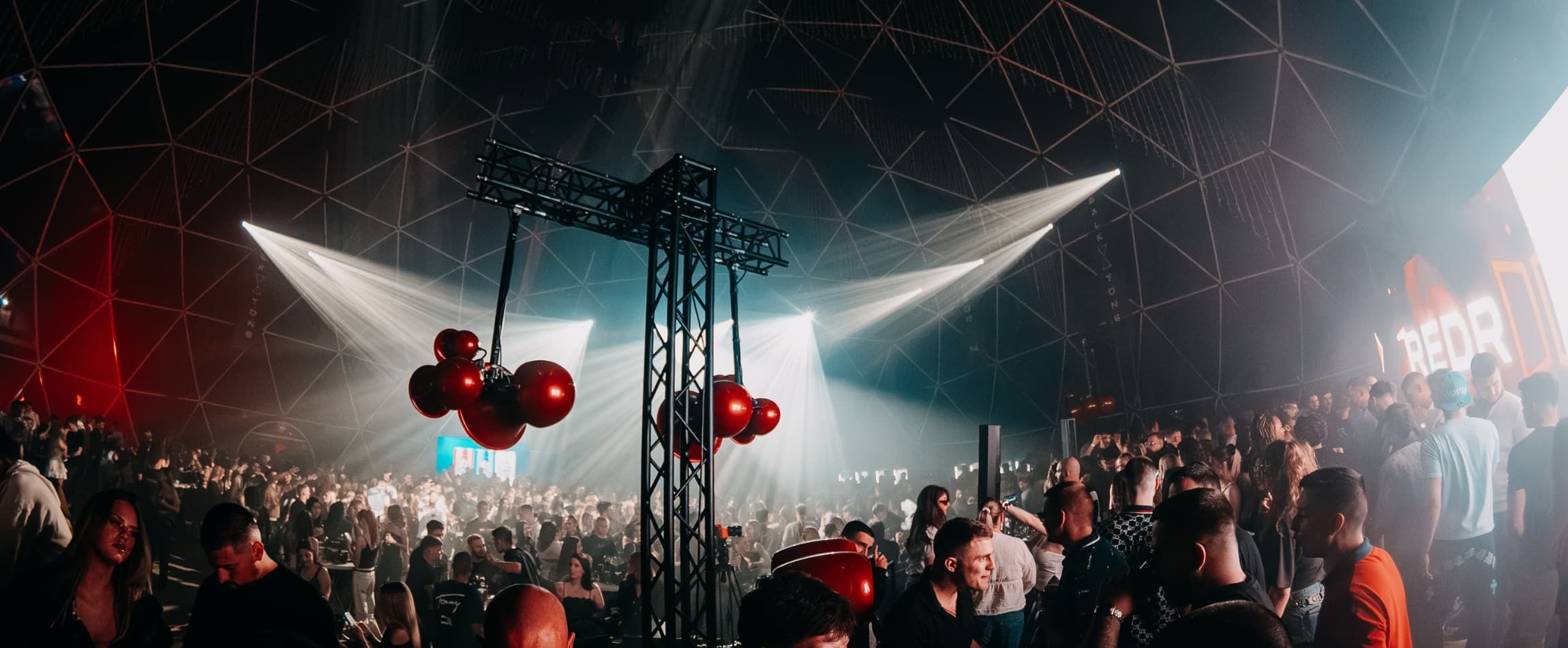RedRoom - Sfera173
